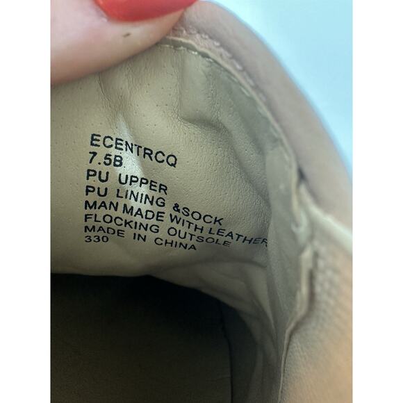 Steve Madden Womens Shoes Size 7.5 Pink Quilted Slip On Sneaker Faux Leather - Picture 3 of 10